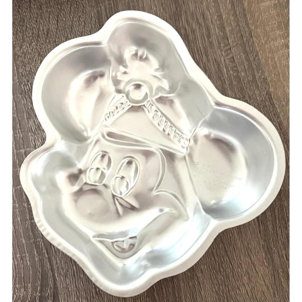 Wilton Mickey Mouse Cake Pan Vintage 1976 Disney Party Hat Mold 515-329